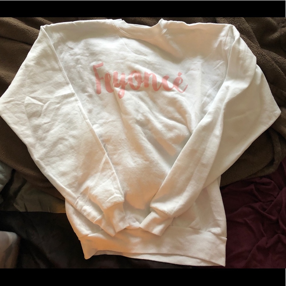 Feyonce ladies sweatshirt size small